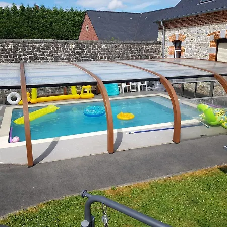 Duplex Swimming Cats Saint-Hilaire-sur-Helpe